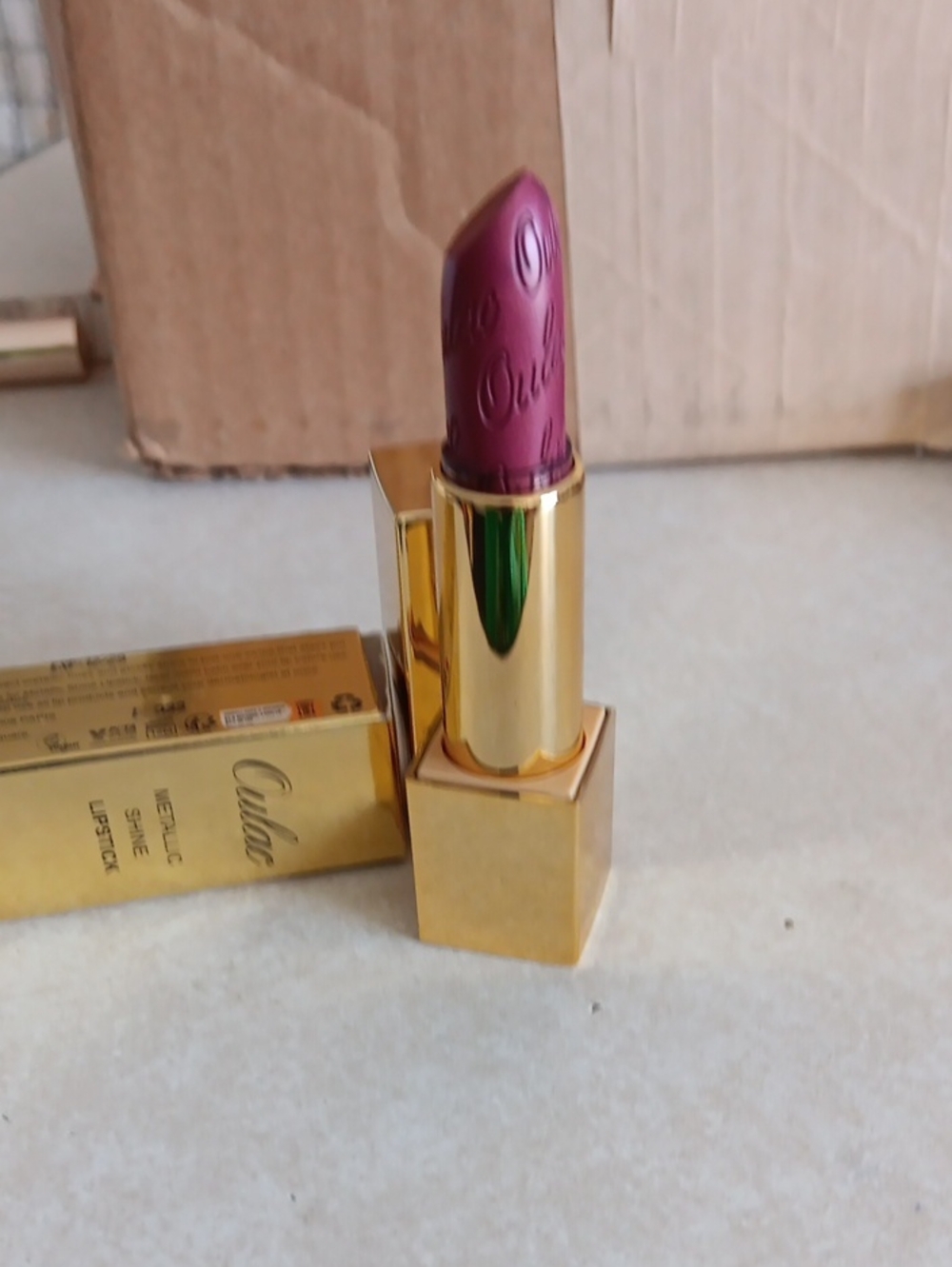 Oulac Metallic Shine Lipstick. Love Particle #03.